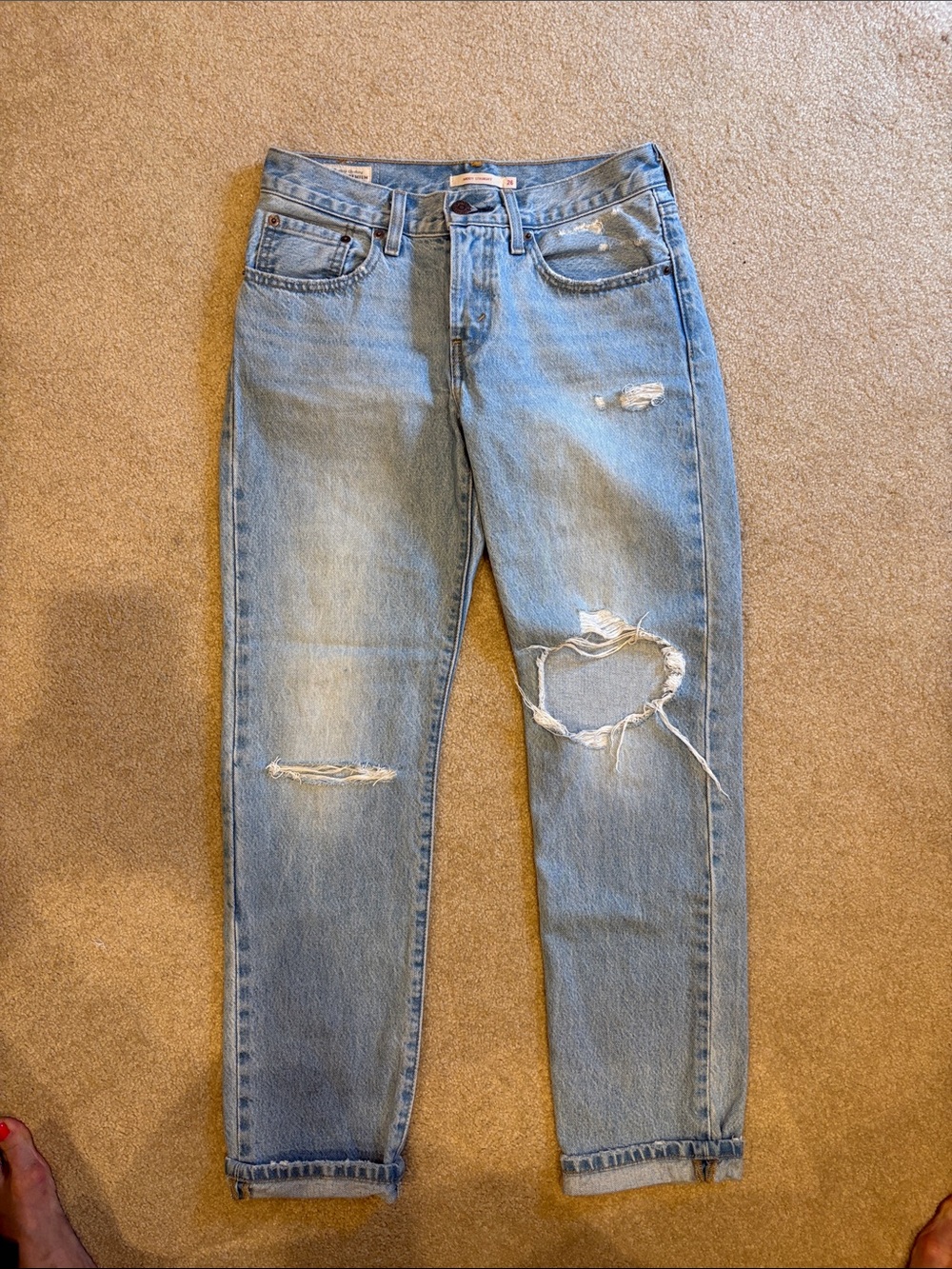 Levi's Middy Straight Leg Ripped Jeans